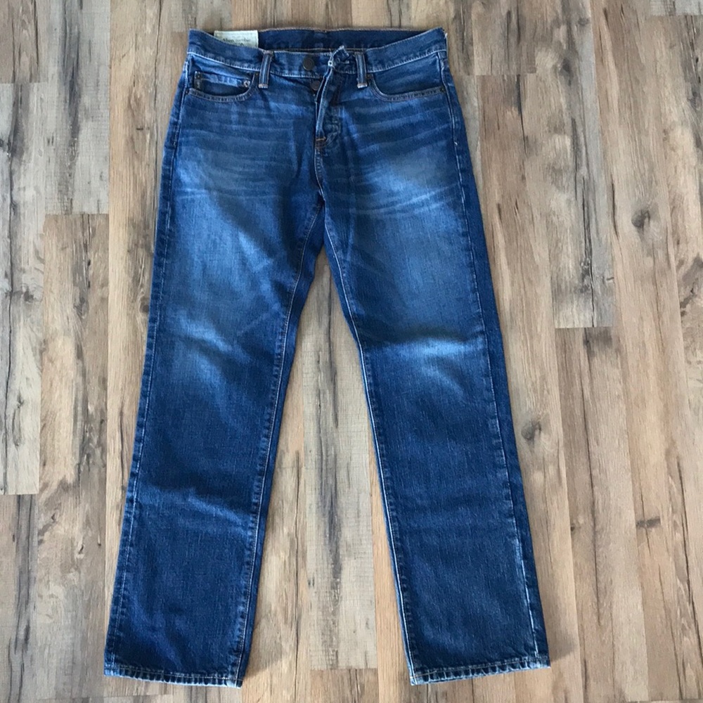 NWOT Abercrombie & Fitch Straight 29x30 Jeans